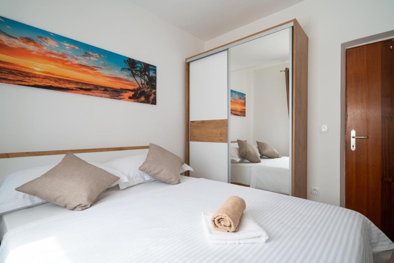 Apartment A Marina